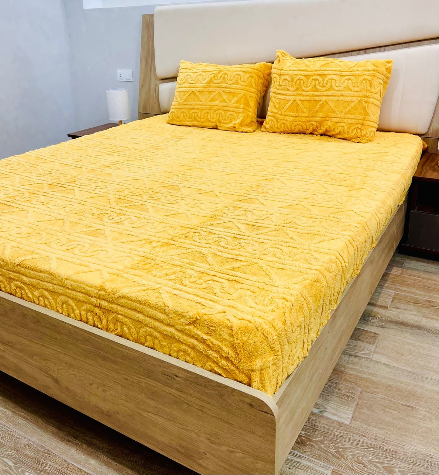 فرش جكار +2 مخادد (2 places) jaune