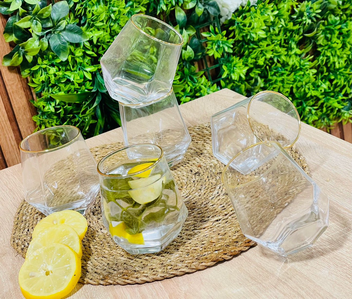 Verre à Eau 6 Pièces avec contour dorée