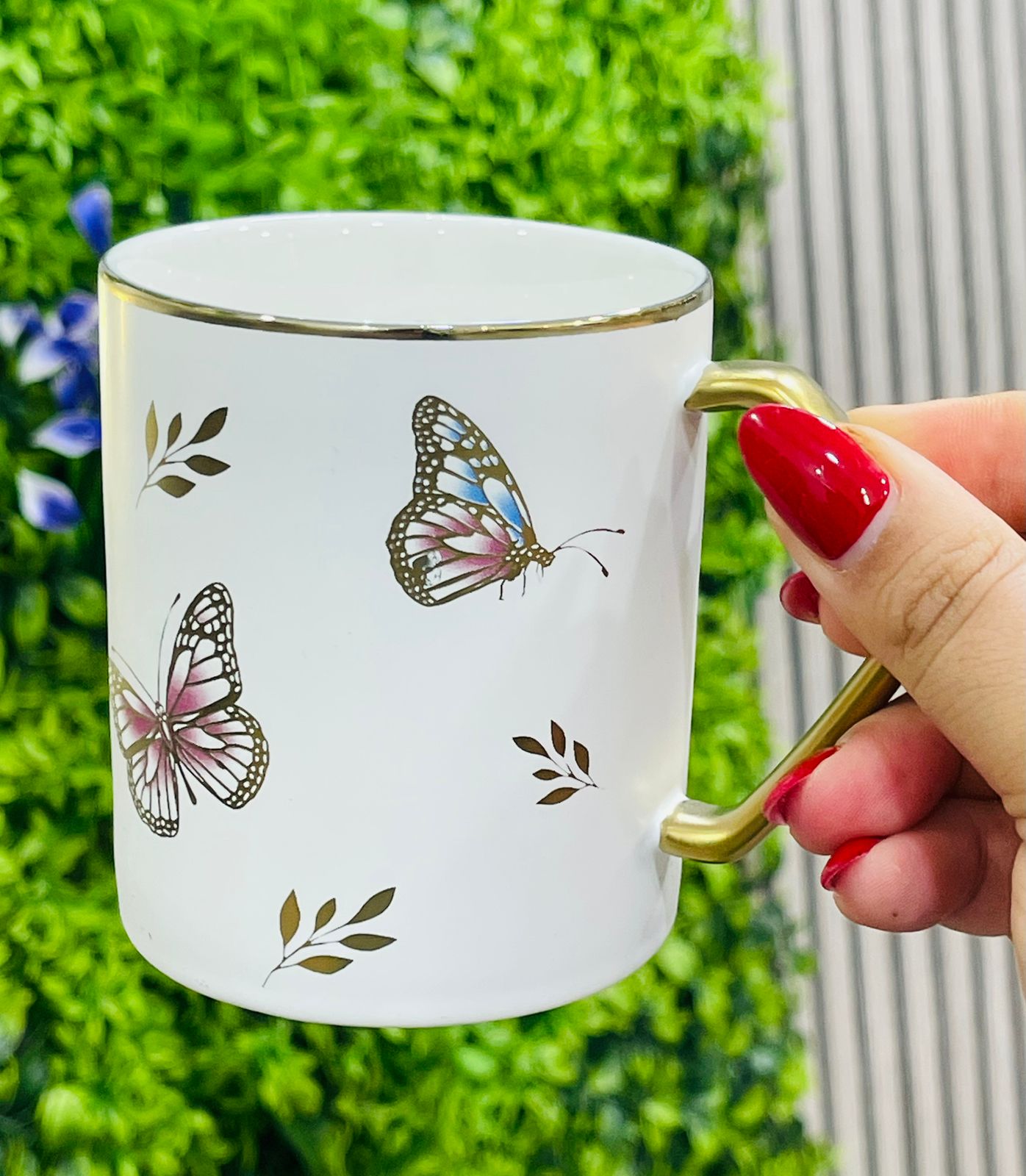 Tasse papillon blanc كأس