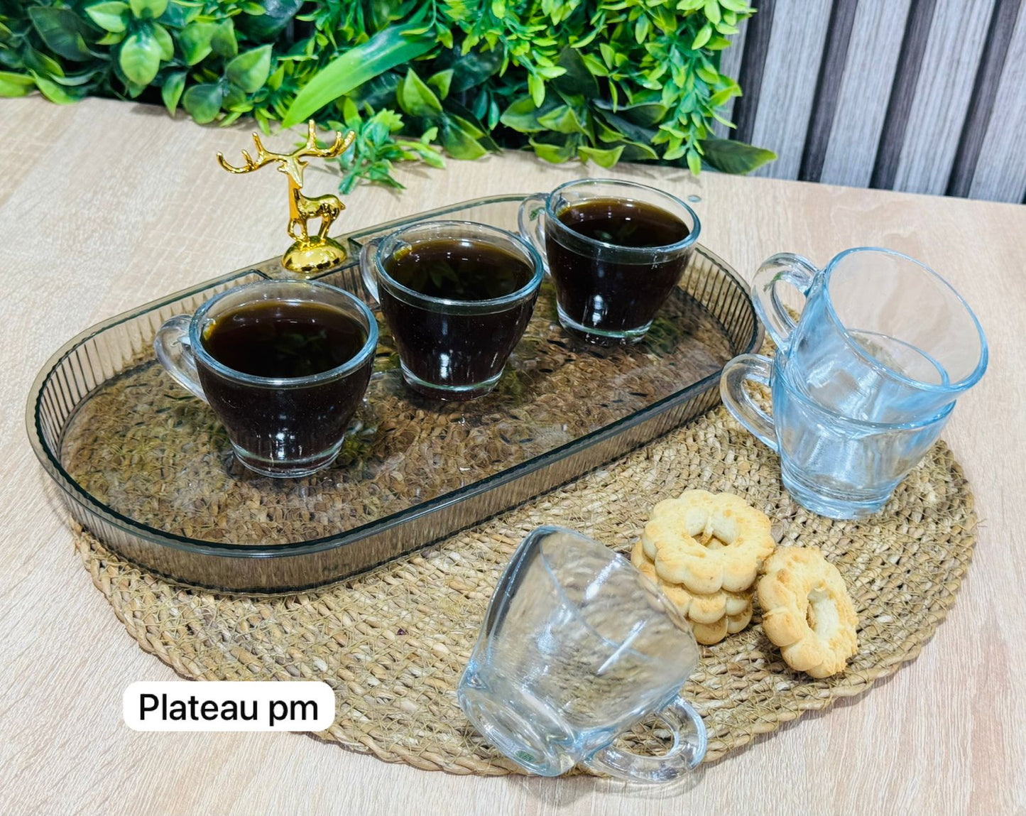 Pack plateau ovale noir pm + 6 tasses en verre طبق و كيسان