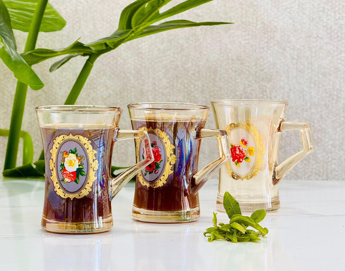 6 tasses à thé en verre كؤوس شاي بلورية (6 pièces)