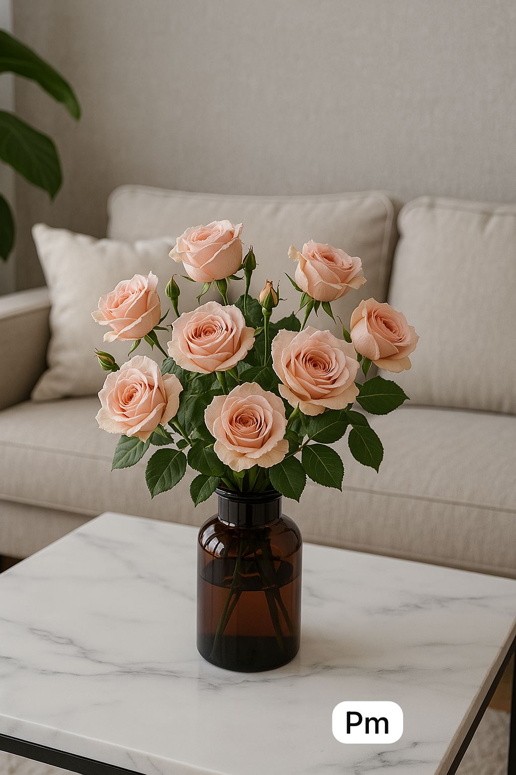 Vase en verre marron