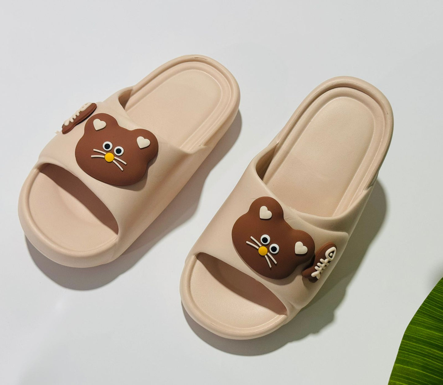 Mules hello kitty