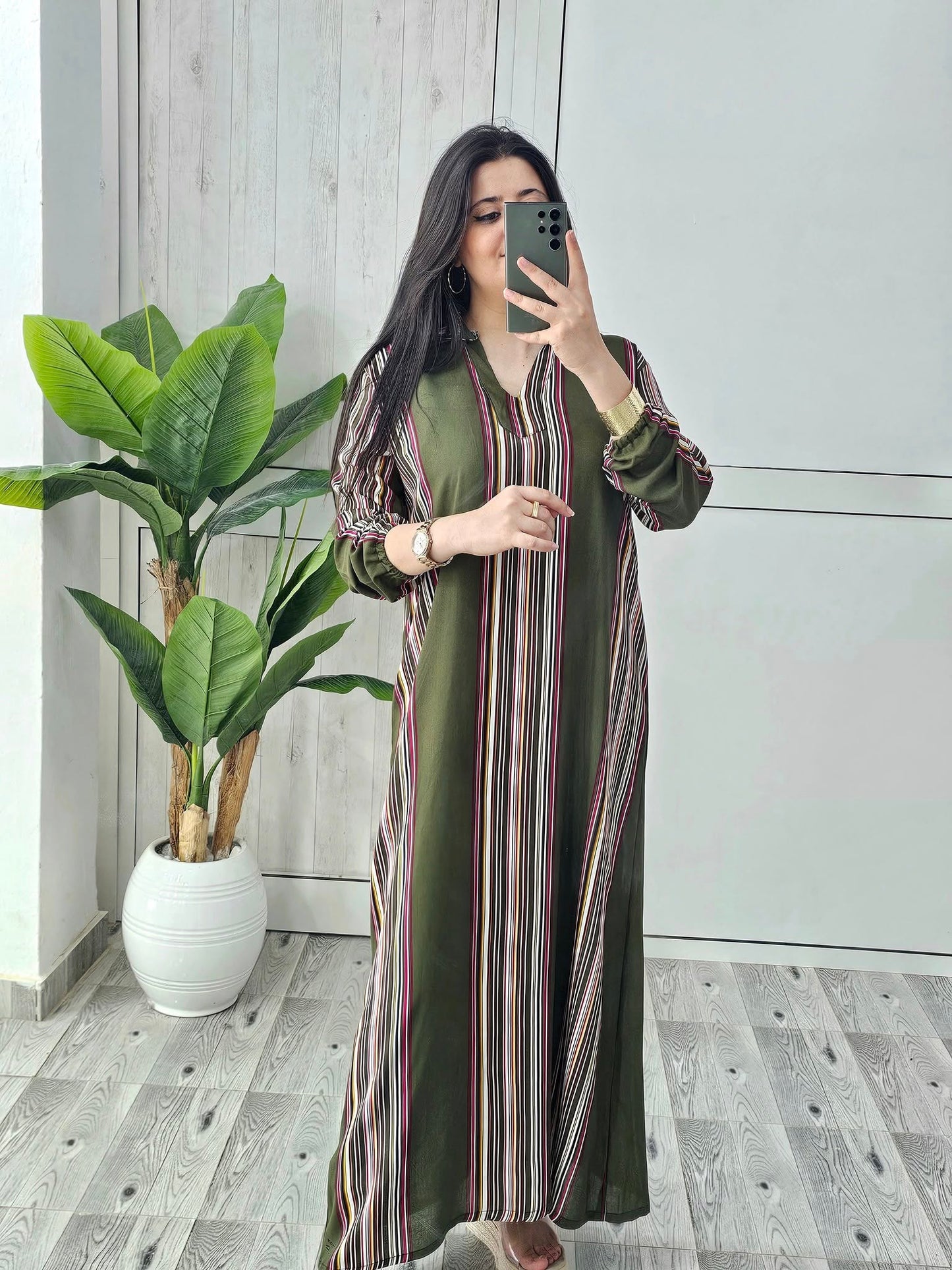 Jebba Ish Ish بدون اختيار اللون