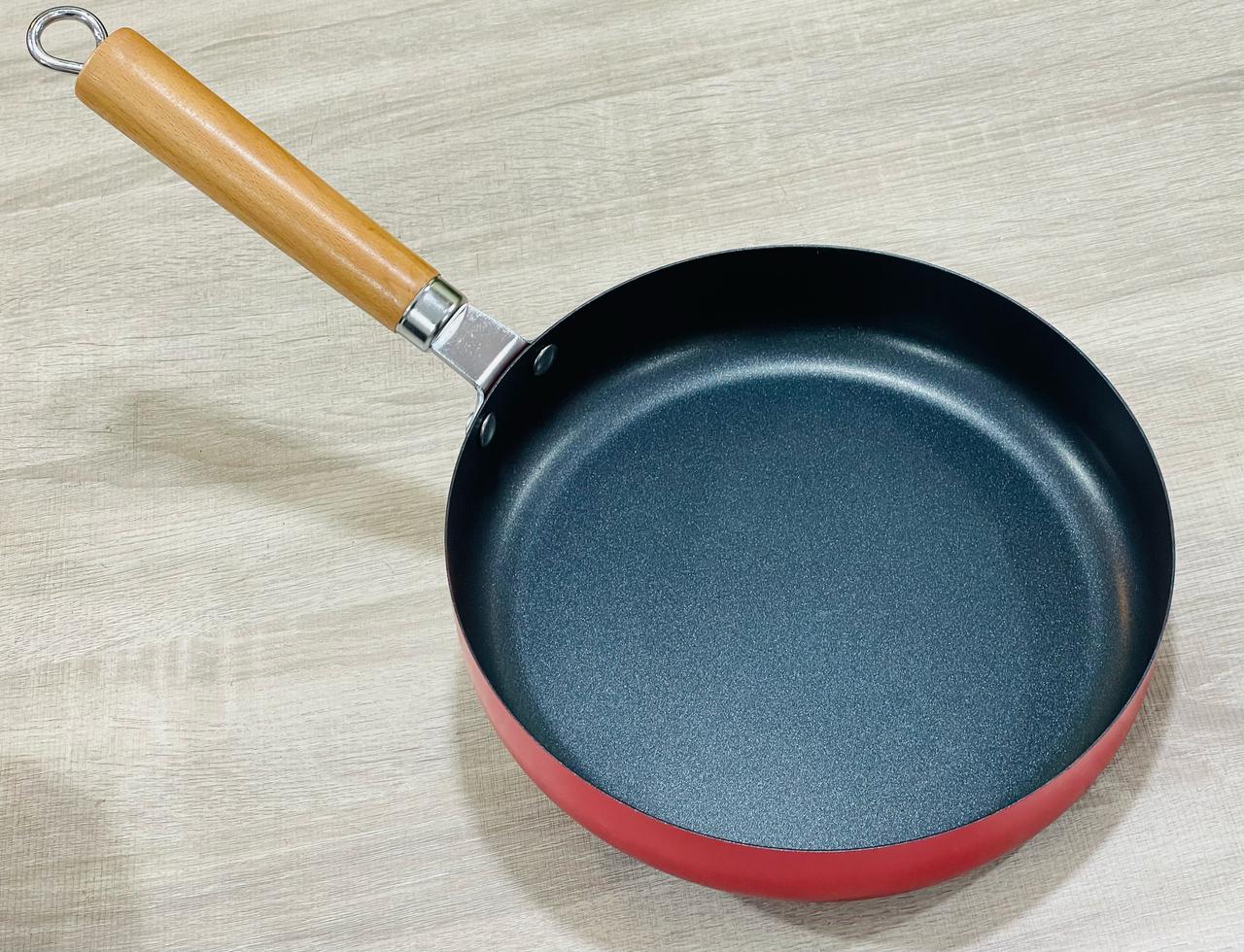 Poêle 30 cm مقلاة