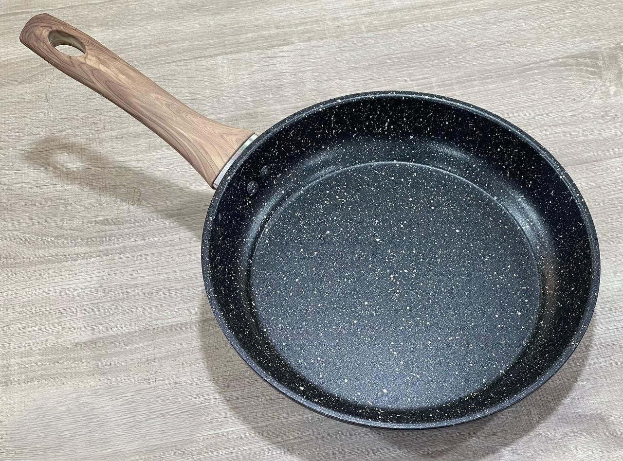 Poêle مقلاة