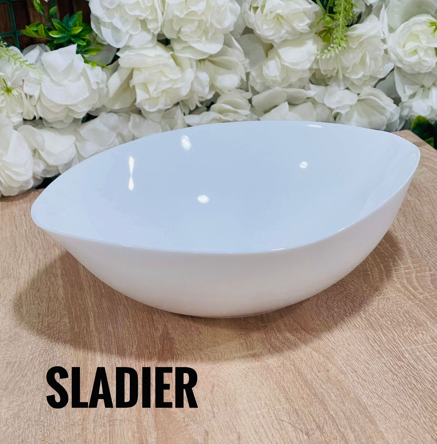 Saladier صفحة سلاطة