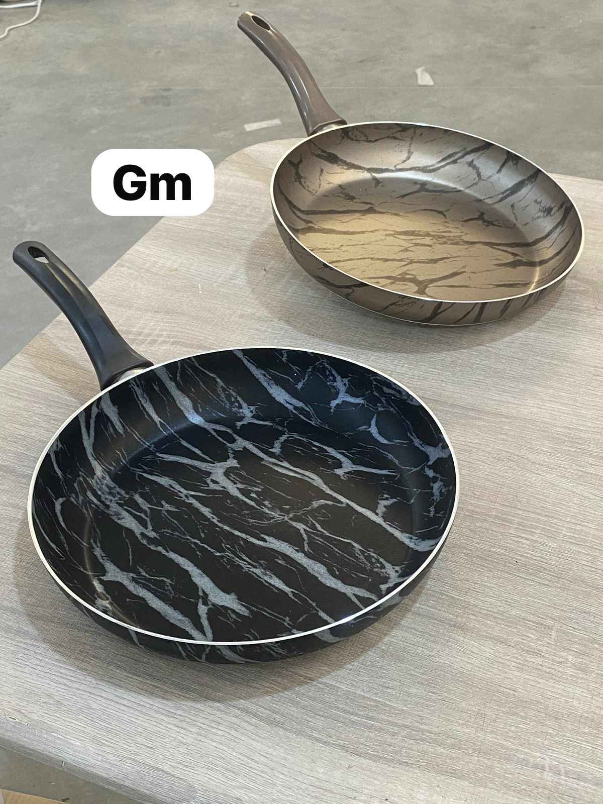 Poêle Gm مقلاة 1 pcs