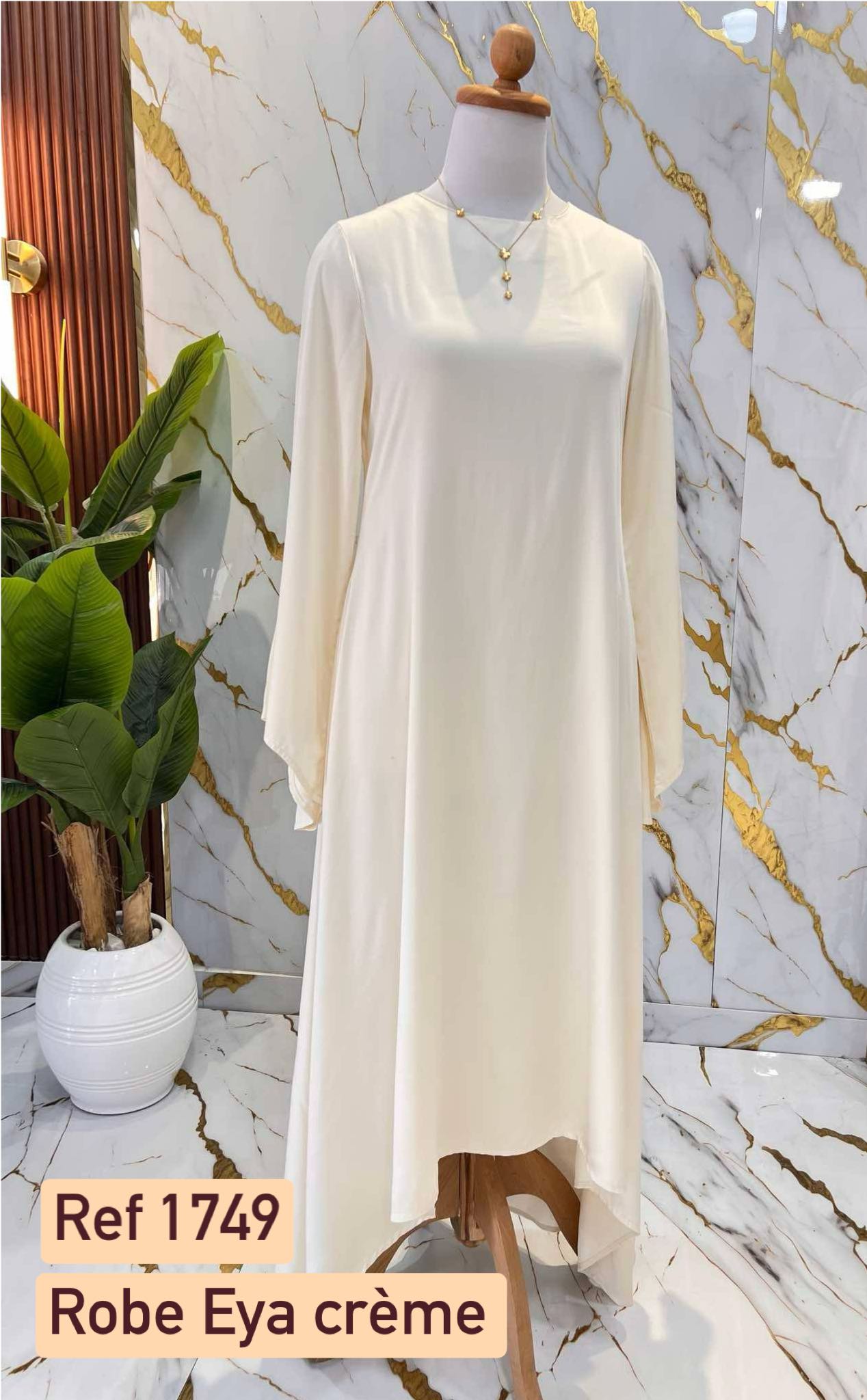 Robe Eya