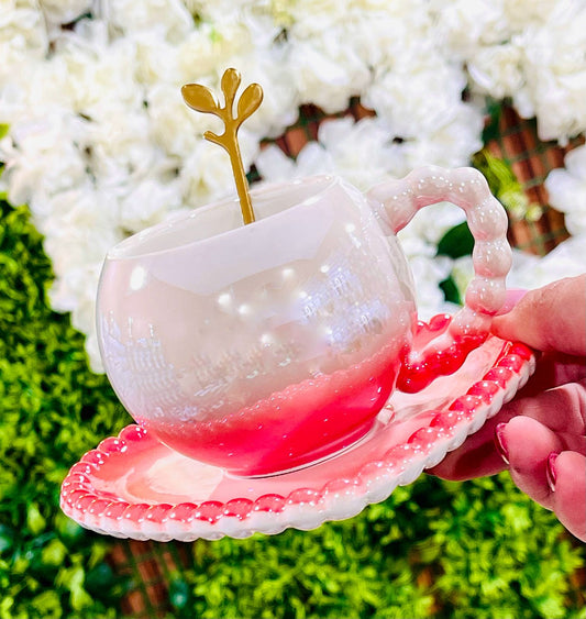 Tasse à café en céramique avec cuillère