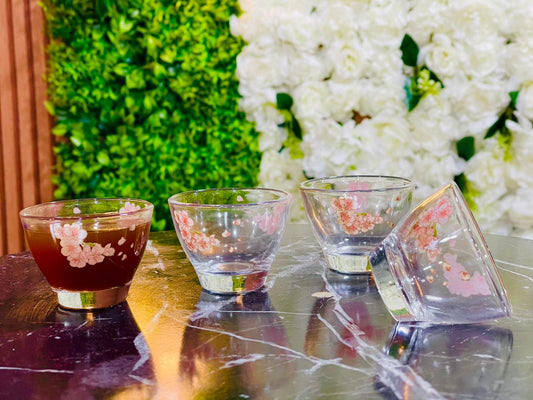4 Tasses en verre  كؤوس بلورية