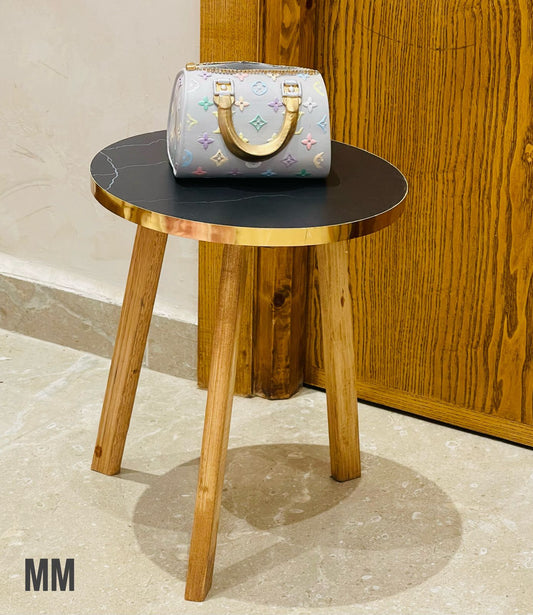 Table MM طاولة الحجم المتوسط