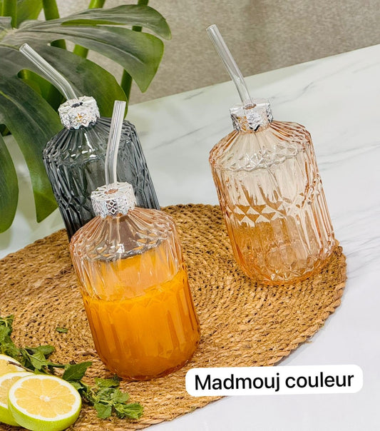 3 bouteilles en verre اللون مدموج