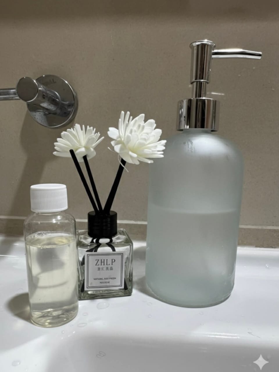 Pack Diffuseur de parfum+ distributeur  savon liquide code 1