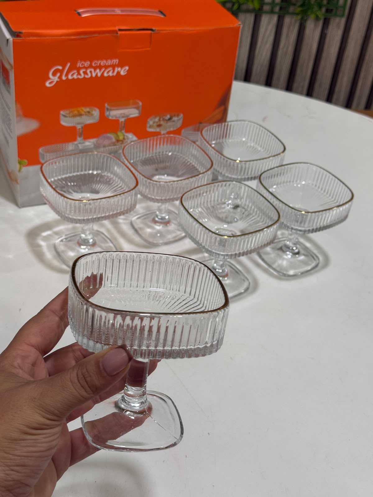 Service de pièces  en Verre