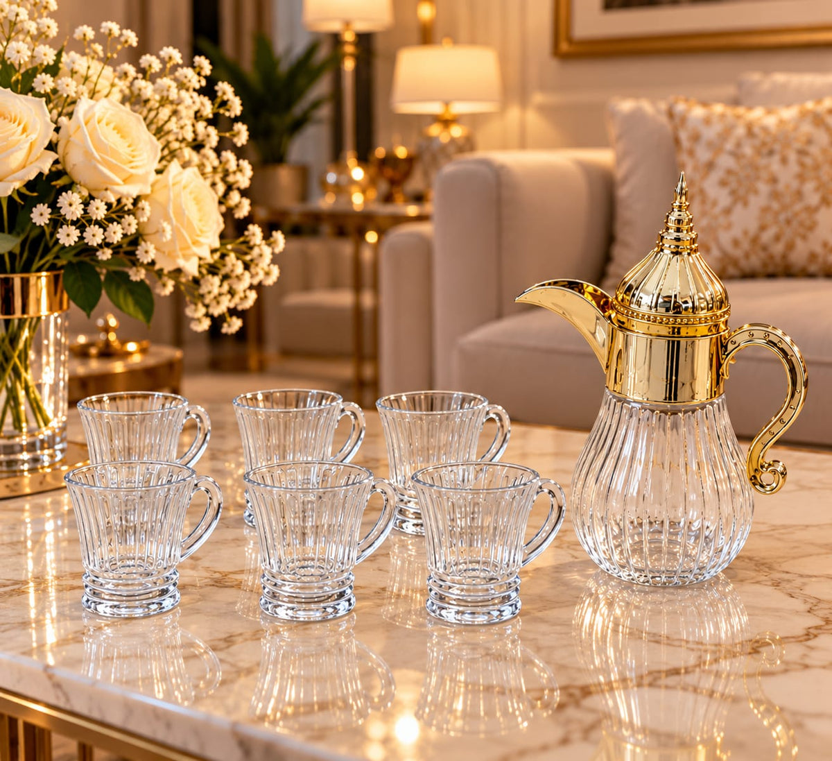 Théière avec 6 tasses en verre